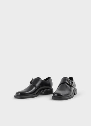 Vagabond Ellis Loafer in Black