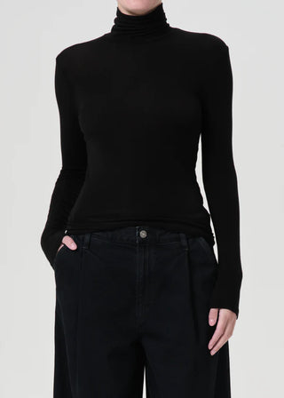 Agolde Pascale Turtleneck in Black