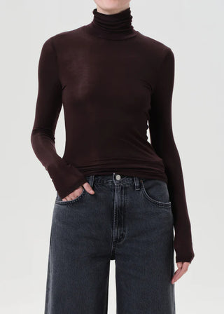Agolde Pascale Turtleneck in Root