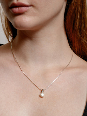 Wolf Circus Emmy Pearl Necklace in Silver