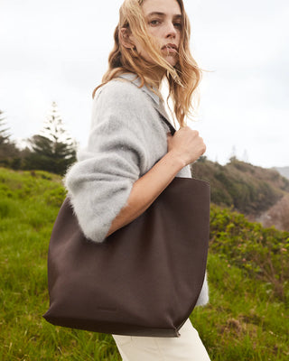 The Horse Rumi Tote in Coffee