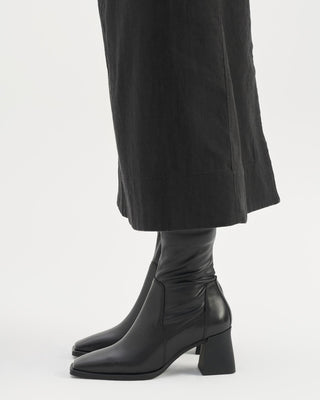 Vagabond Hedda Boot 302 - Black