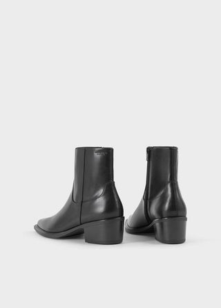 Vagabond Kelsey Boot in Black