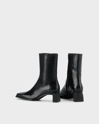 Vagabond Elvina Boot in Black