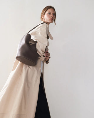 The Horse Esme Tote in Mushroom