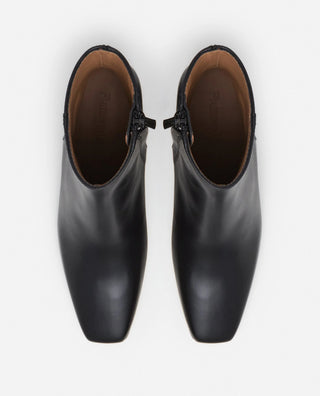 Flattered Cay Leather Boot in Black