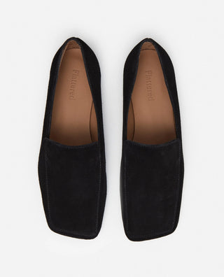 Flattered Ellis Suede Loafer in Black