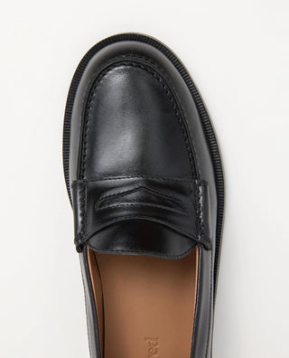 Flattered Sage Leather - Black