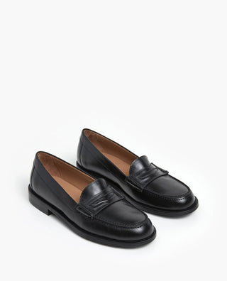 Flattered Sage Leather - Black