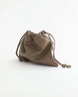 The Horse Fin Drawstring Bag in Mushroom