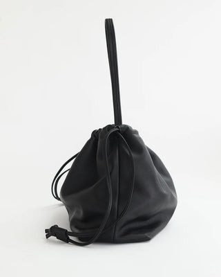 The Horse Fin Shoulder Bag in Black