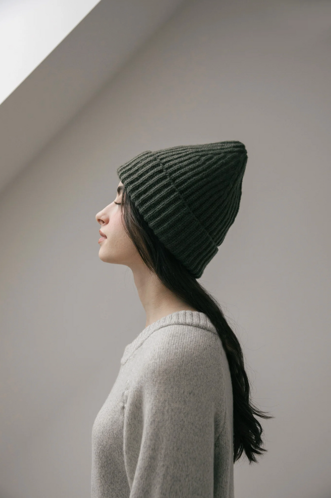 
            
                Load image into Gallery viewer, Carolyn Ferreira Cashmere Beanie in Forest
            
        