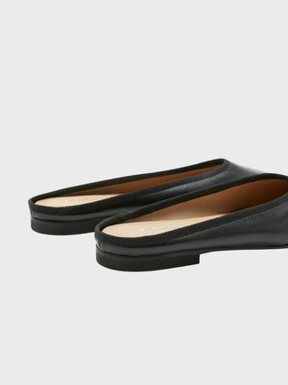 Sister x Soeur Collins Flat - Black