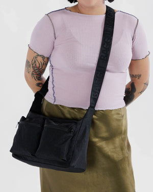 BAGGU Medium Cargo Crossbody in Black