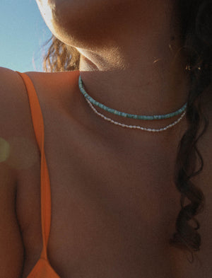 
            
                Load image into Gallery viewer, Faero Petite Pearl Necklace
            
        