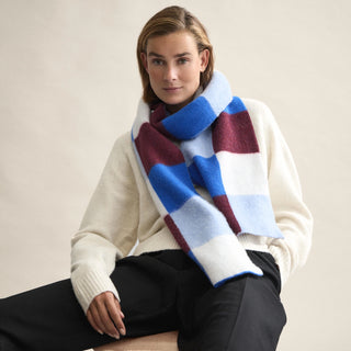 Le Bonnet Knitted Scarf in Ice