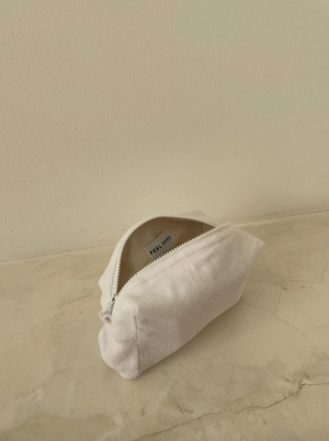 Les Basics Towel Pouch in White