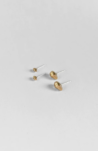 Kara Yoo Pebble Studs
