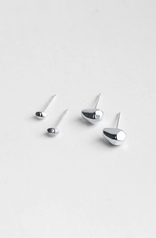 Kara Yoo Pebble Studs